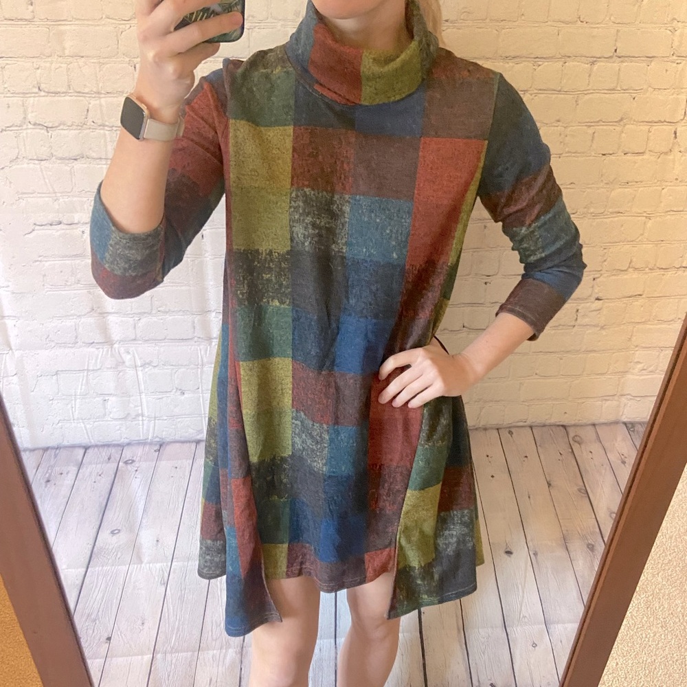 Yipin Yichu patchwork turtle neck dress